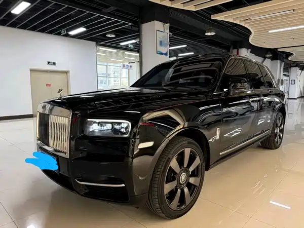 Rolls-Royce Cullinan 2024