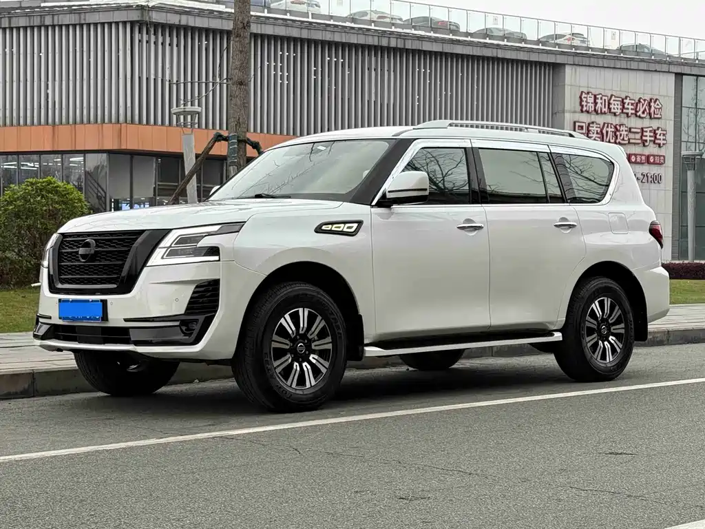 Nissan Patrol 2020 — фото 1