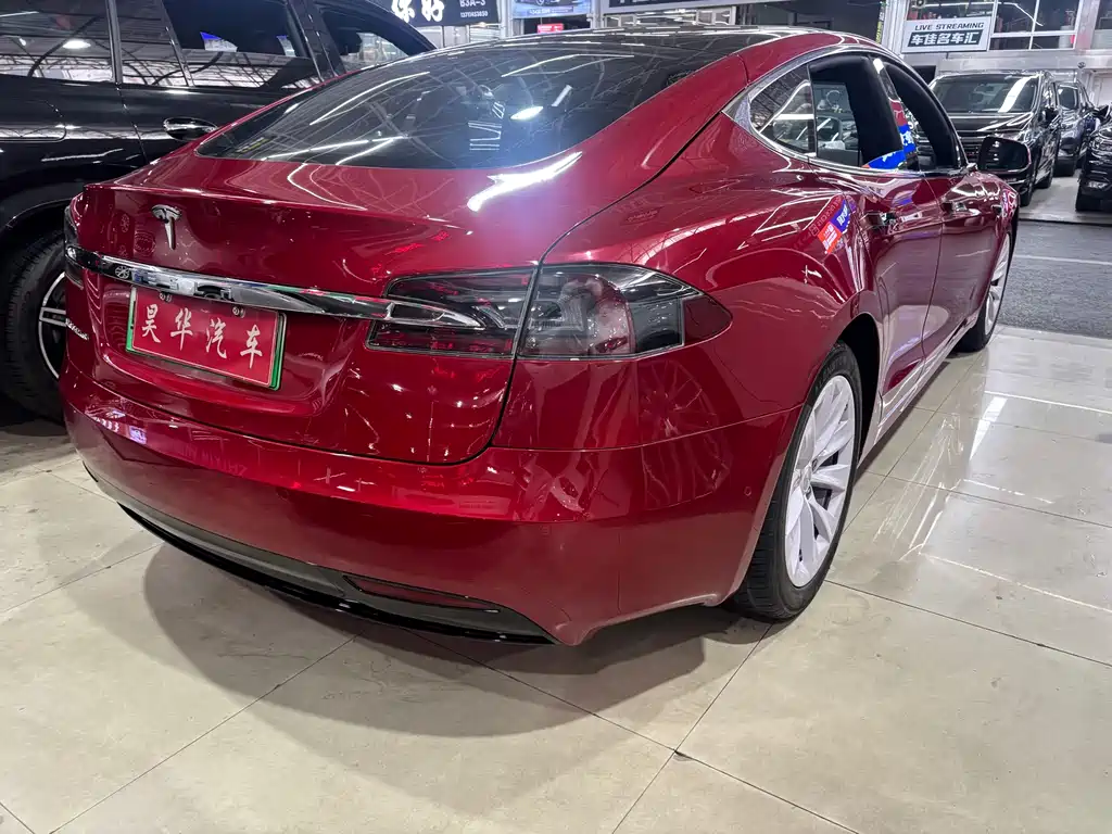 Tesla Model S 2019 — фото 6