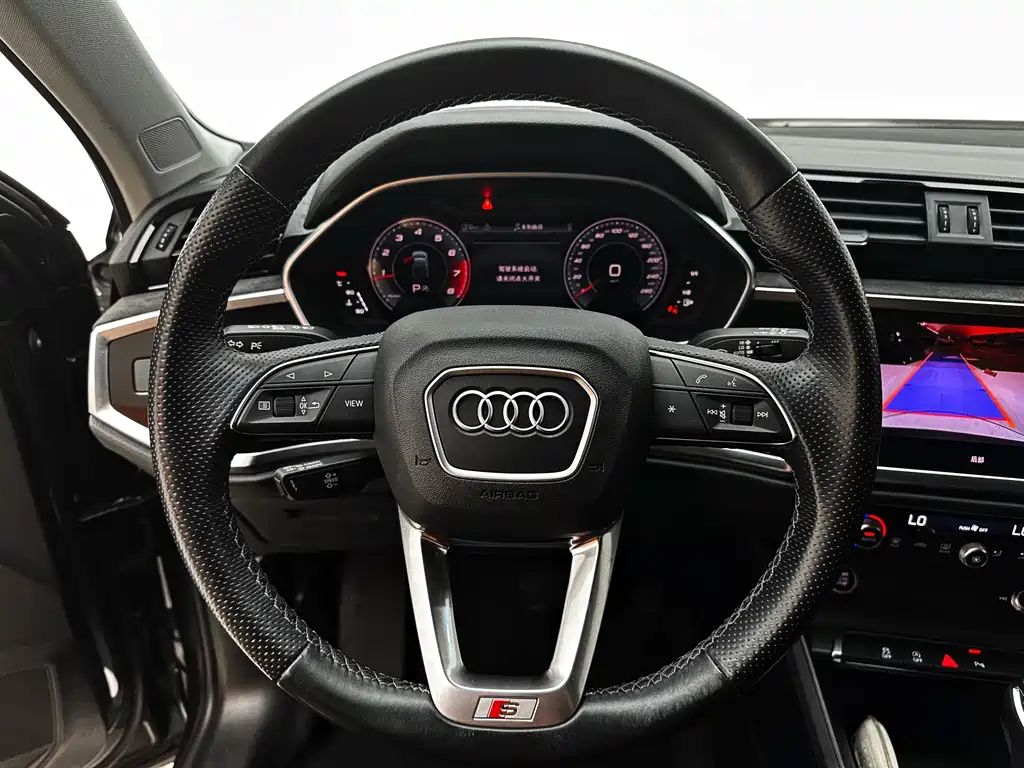 Audi Q3 Sportback 2023 — фото 20