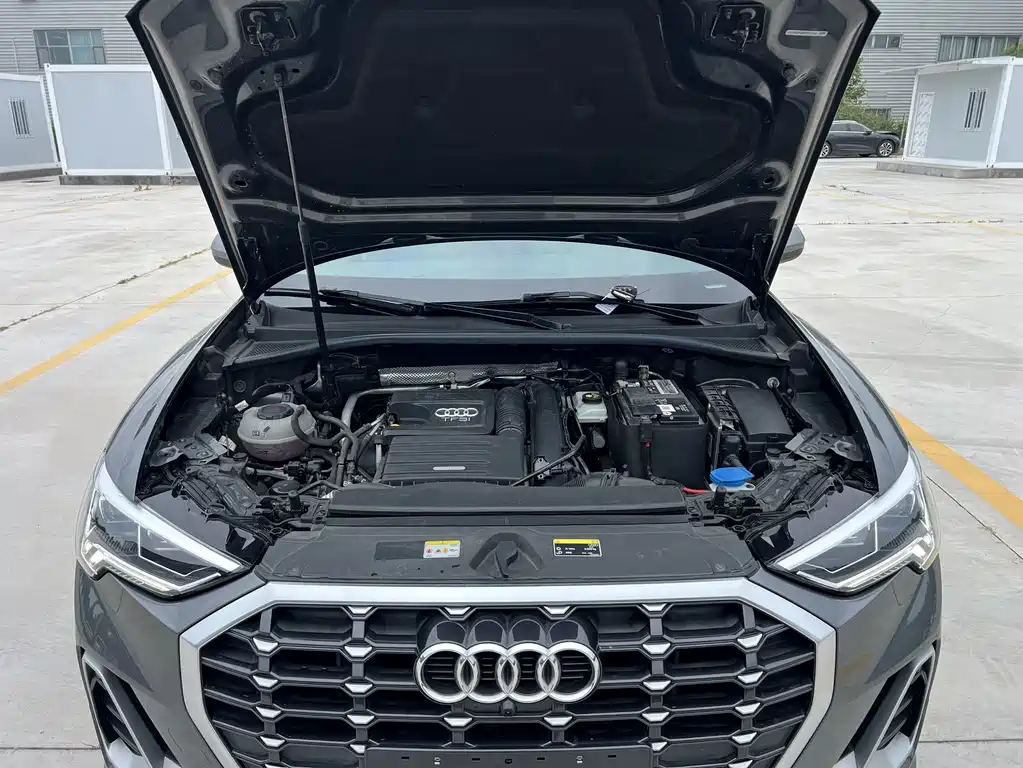 Audi Q3 2022 — фото 17
