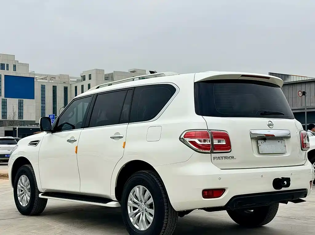 Nissan Patrol 2020 — фото 9