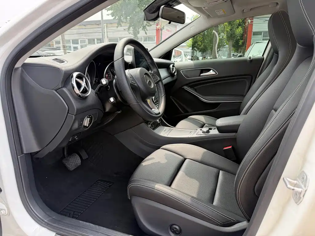 Mercedes-Benz GLA 2017