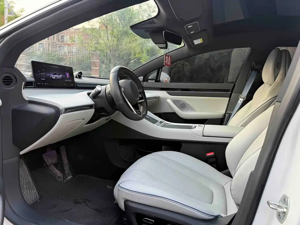 Luxeed Zhijie S7 2024