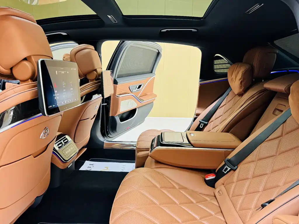 Mercedes-Benz S-Class 2024 — фото 10