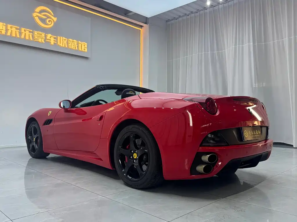 Ferrari California T 2013 — фото 14