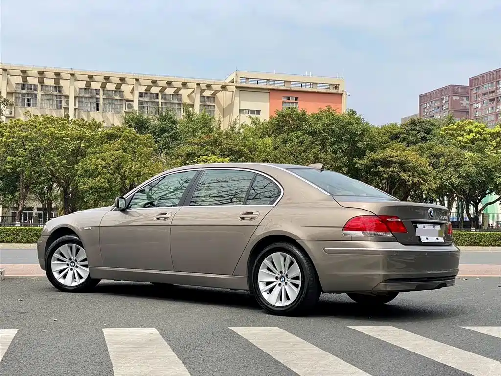 BMW 7 Series 2007 — фото 2
