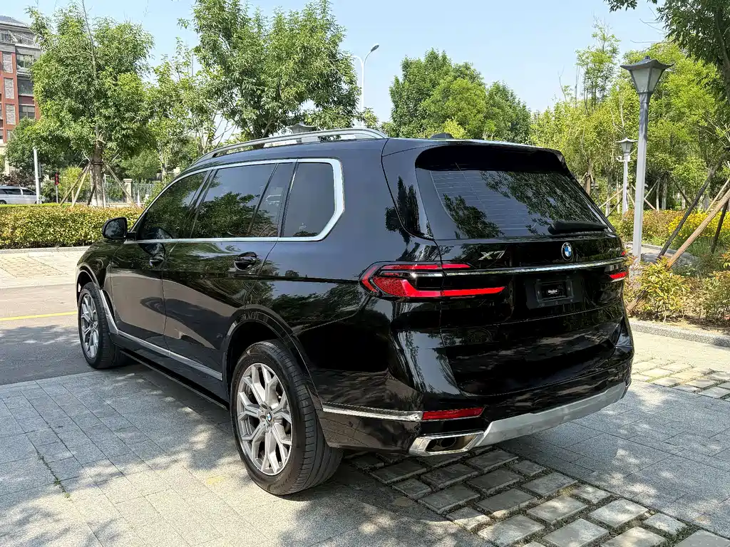 BMW X7 2023 — фото 7