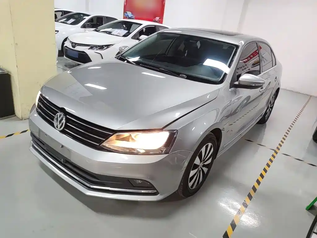 Volkswagen Sagitar 2017