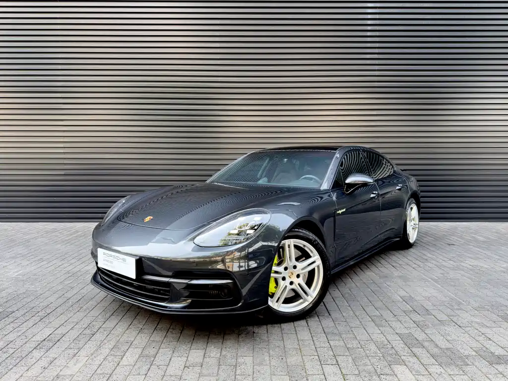 Porsche Panamera Hybrid 2019