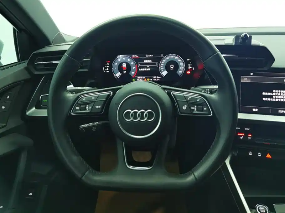 Audi A3 2024 — фото 15