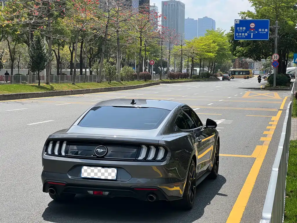 Ford Mustang 2023 — фото 16