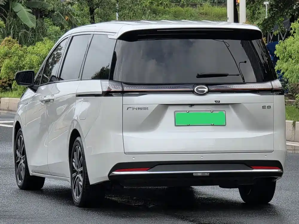 GAC Motor E8 PHEV 2023 — фото 9