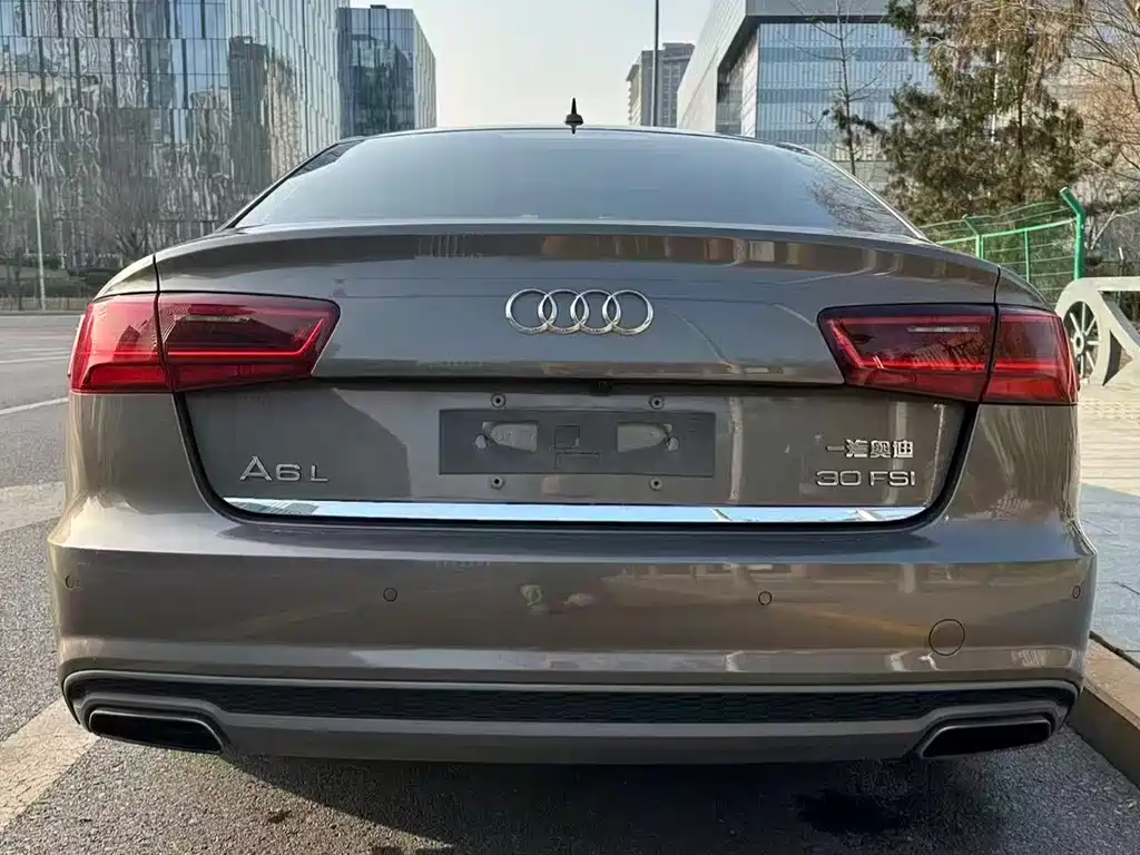 Audi A6L 2018 — фото 8