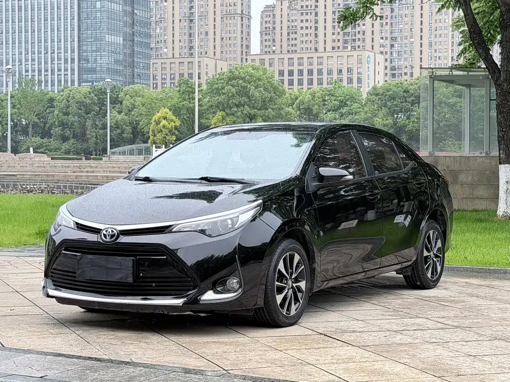 Toyota Levin 2018 — фото 1