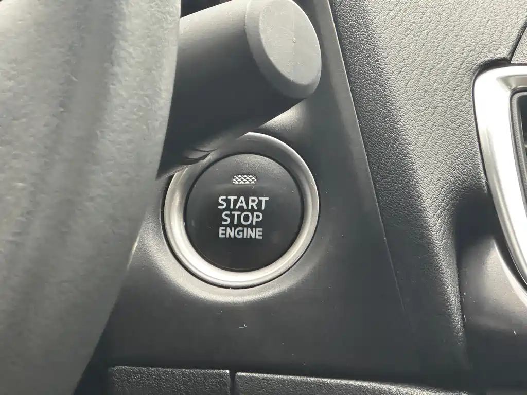 Mazda 3 Axela 2018 — фото 14