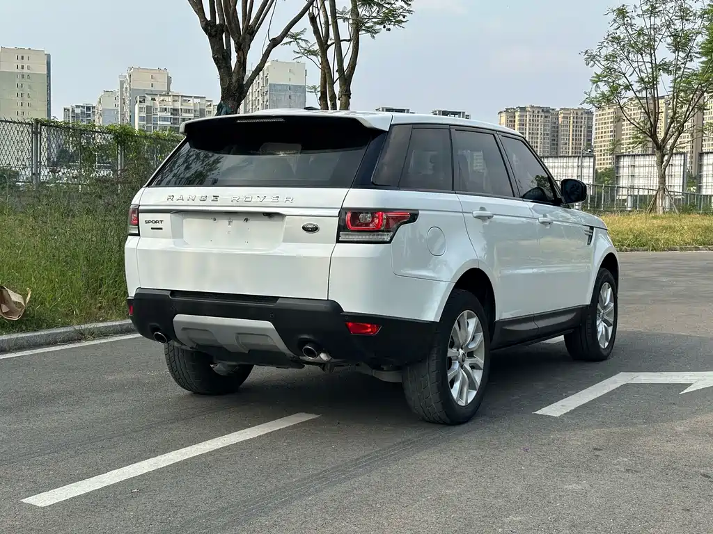 Land Rover Range Rover Sport 2016 — фото 15