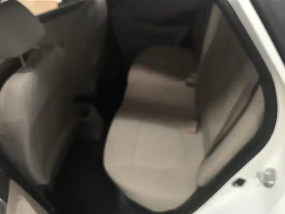 Hyundai Verna 2015 — фото 11