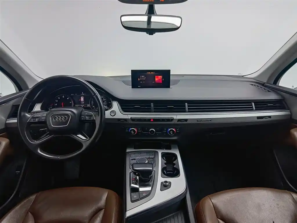 Audi Q7 2018 — фото 8