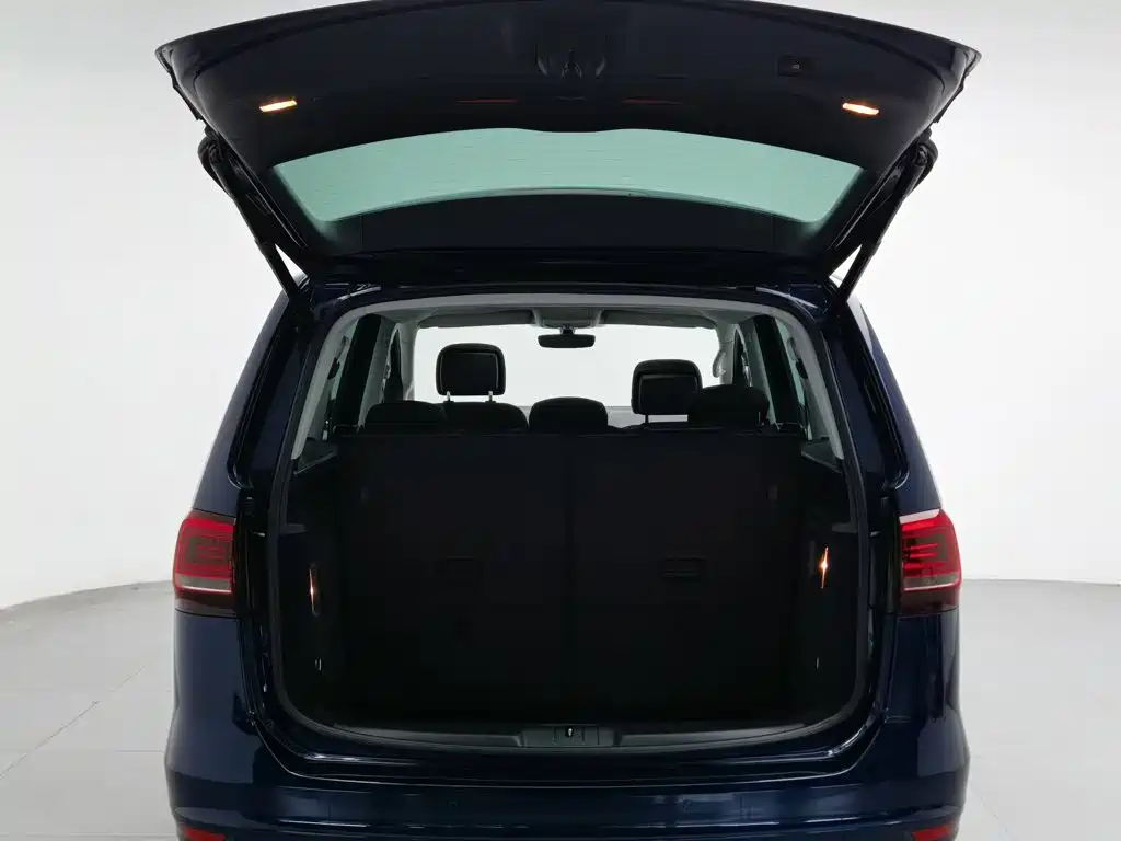 Volkswagen Sharan 2018 — фото 16