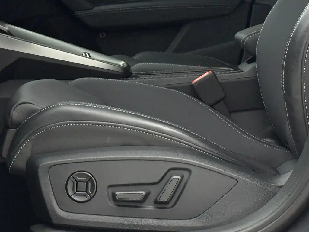 Audi A3 2023 — фото 15