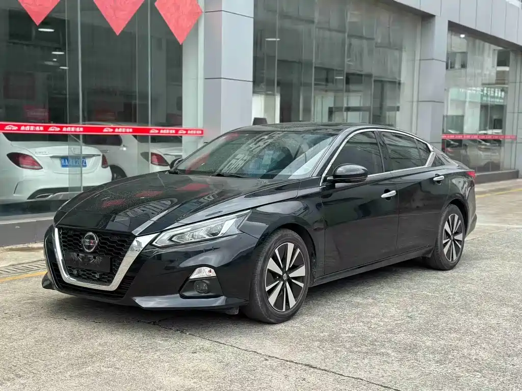 Nissan Teana 2021 — фото 1