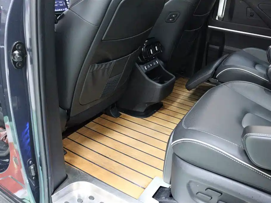Hyundai Custo 2023 — фото 27