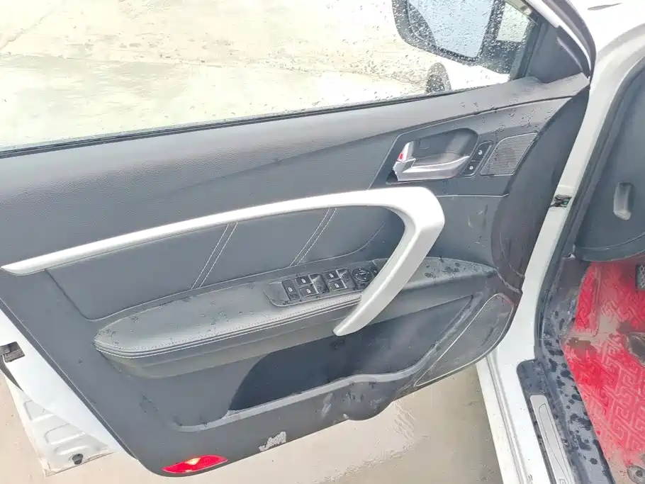 Geely Emgrand 2018