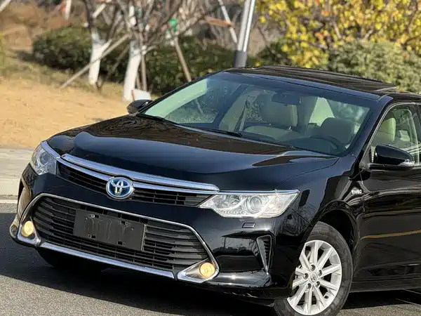 Toyota Camry 2015