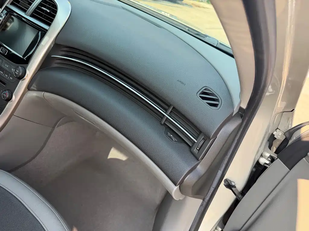 Chevrolet Malibu 2014 — фото 19