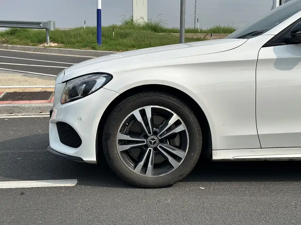 Mercedes-Benz C-Class 2018 — фото 7