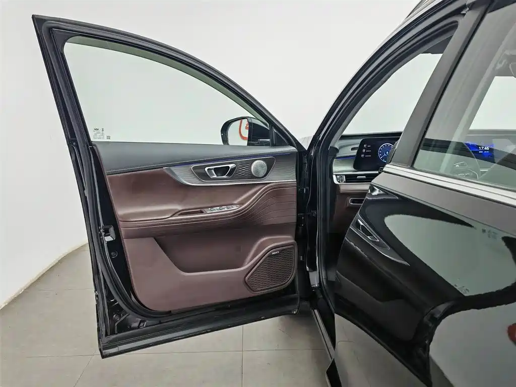 Chery Tiggo 8 PRO 2023 — фото 8