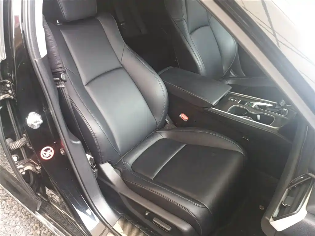 Honda Accord 2021 — фото 18
