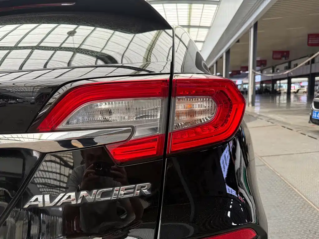 Honda Avancier 2018 — фото 19