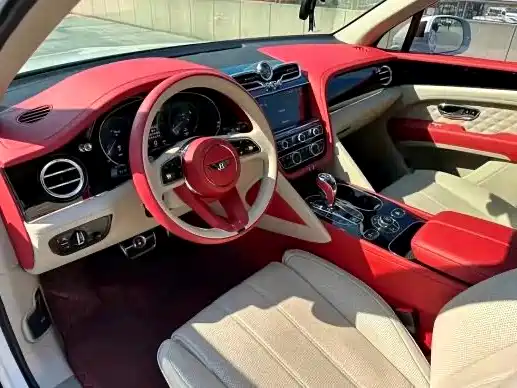 Bentley Bentayga 2023