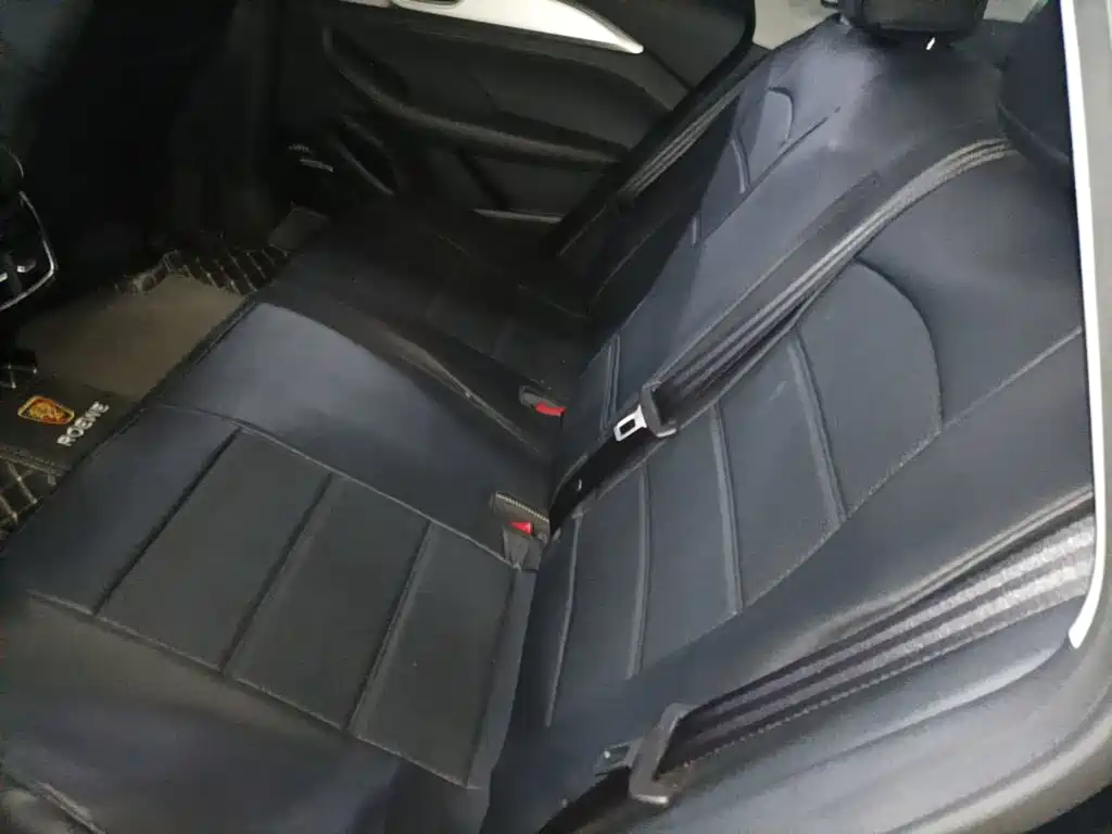 Roewe i6 MAX 2022 — фото 17