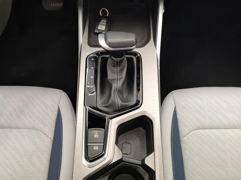 Geely Emgrand 2022 — фото 16