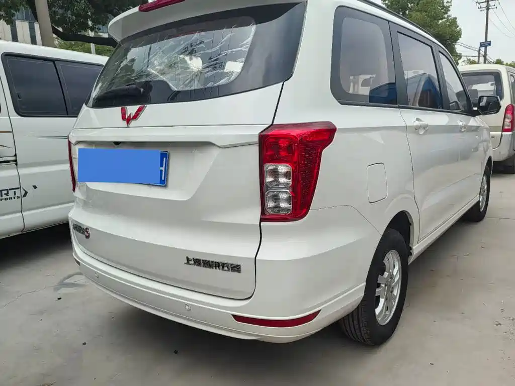 Wuling Hongguang 2019 — фото 6