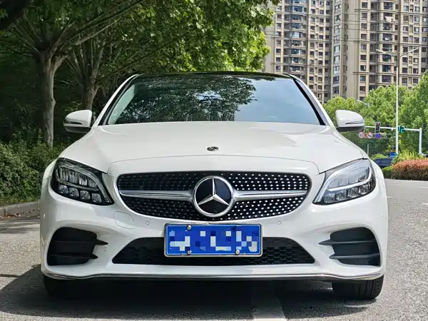Mercedes-Benz C-Class 2021