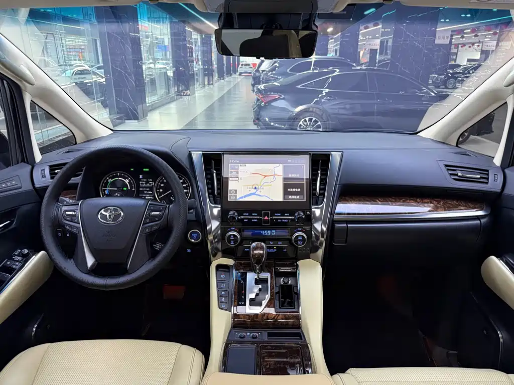 Toyota Alphard 2022 — фото 8
