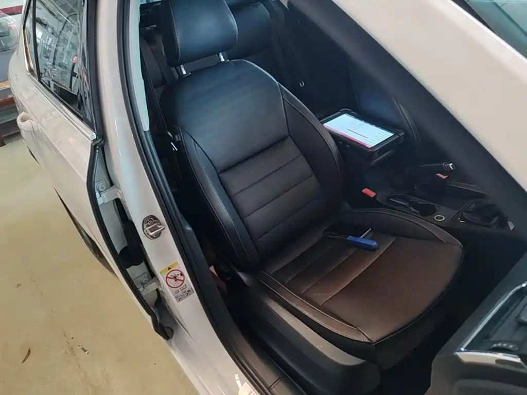 Skoda Octavia 2016 — фото 25