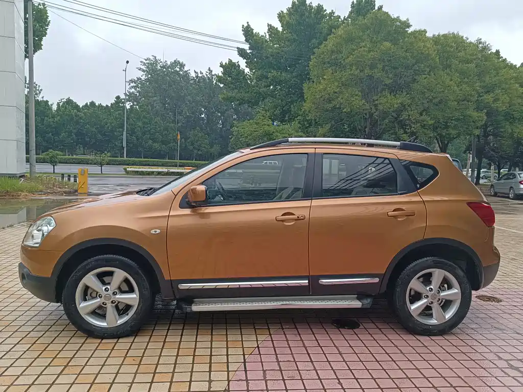 Nissan Qashqai 2011 — фото 4
