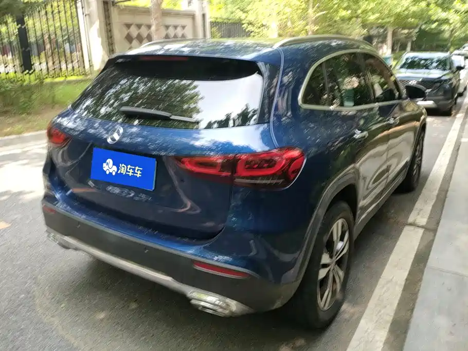 Mercedes-Benz GLA 2021