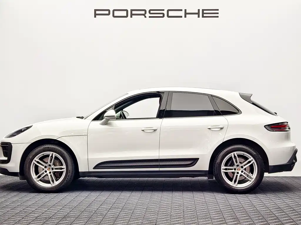 Porsche Macan 2022 — фото 6