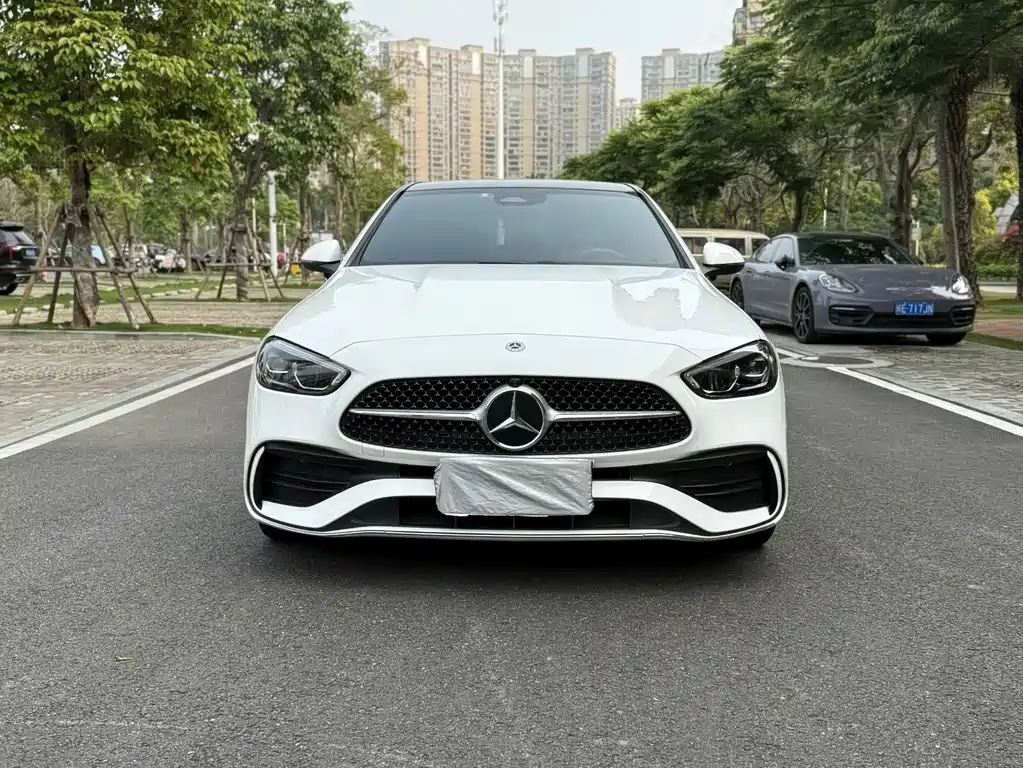 Mercedes-Benz C-Class 2024 — фото 2
