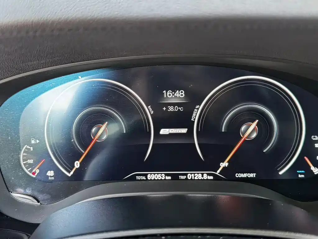 BMW 5 Series New Energy 2019 — фото 12