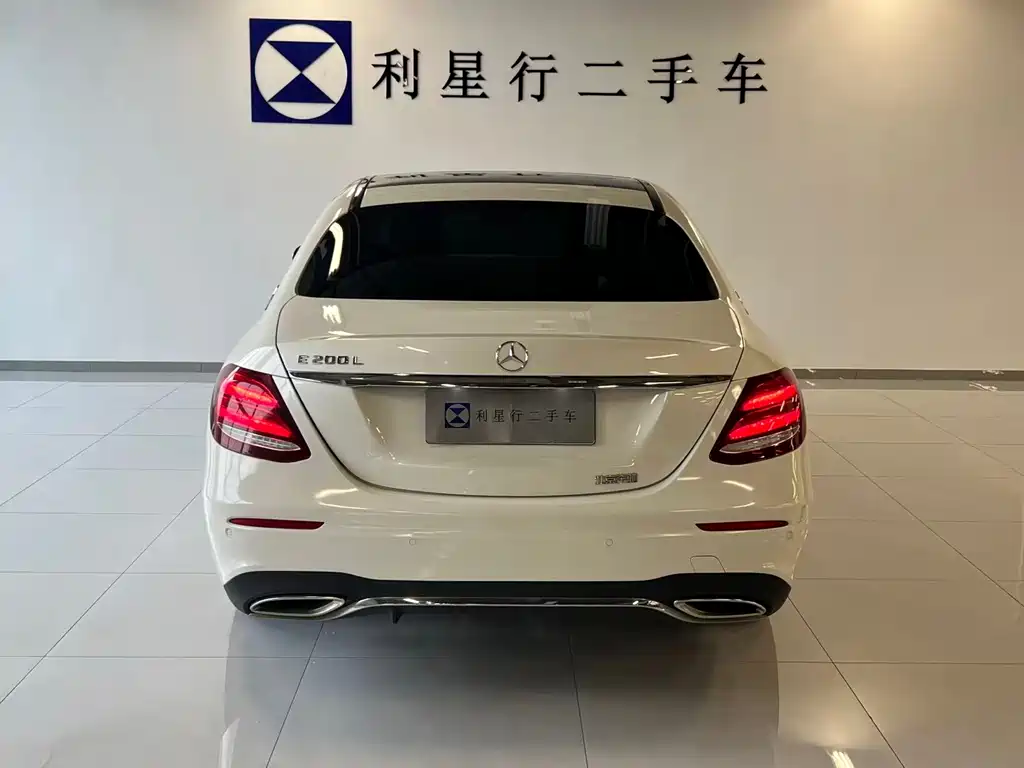 Mercedes-Benz E-Class 2018 — фото 9