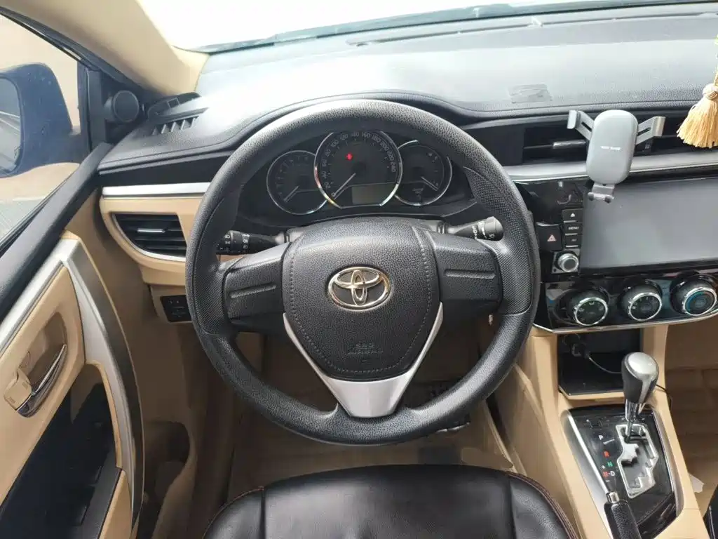 Toyota Corolla 2015