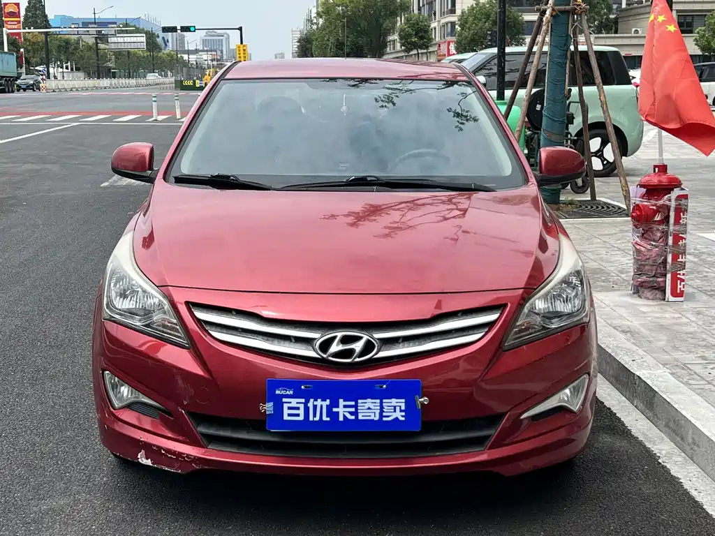 Hyundai Accent 2015 — фото 2