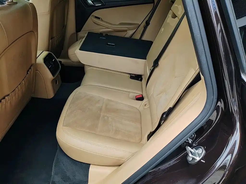 Porsche Macan 2017 — фото 17